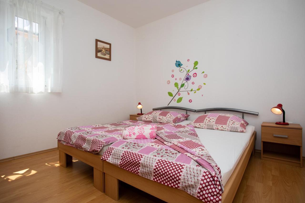 Apartments Katarina Šilo Εξωτερικό φωτογραφία