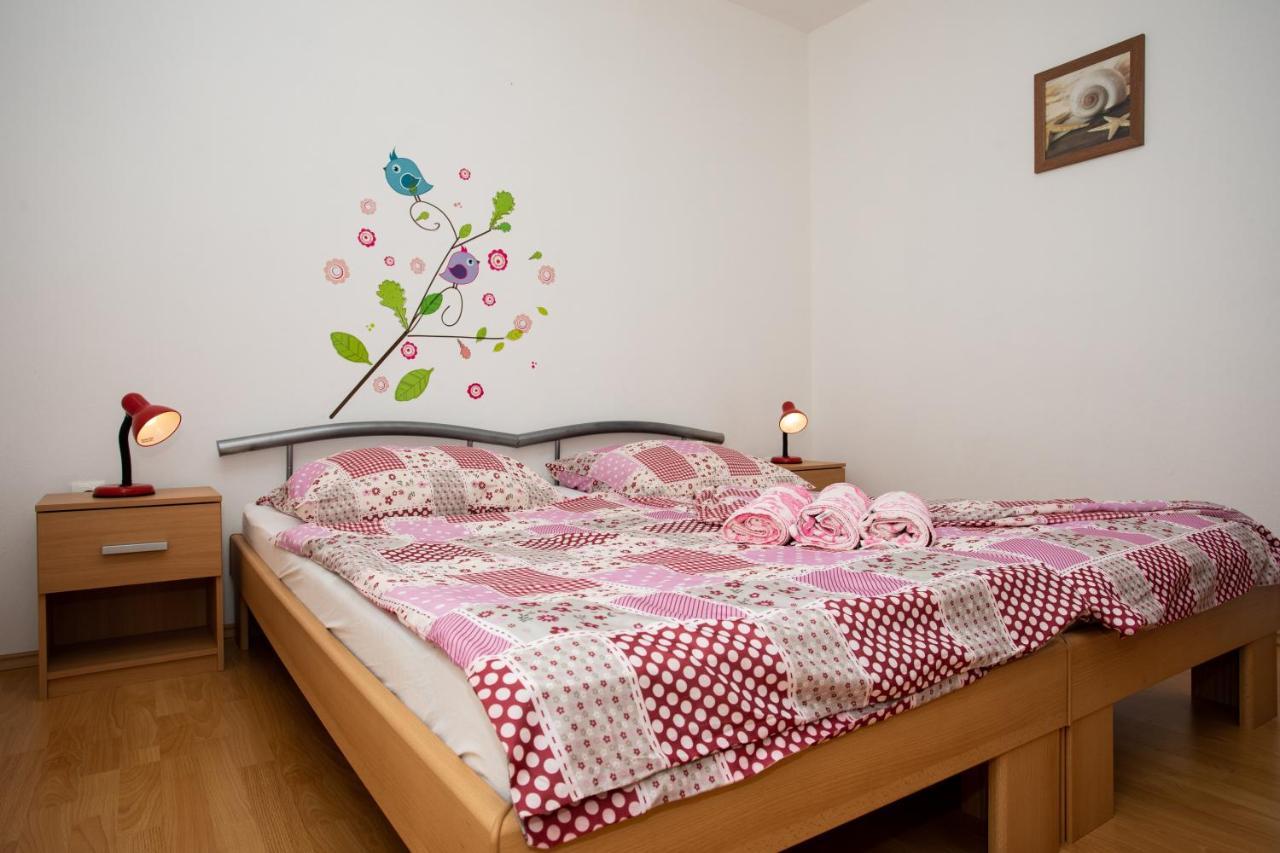 Apartments Katarina Šilo Εξωτερικό φωτογραφία
