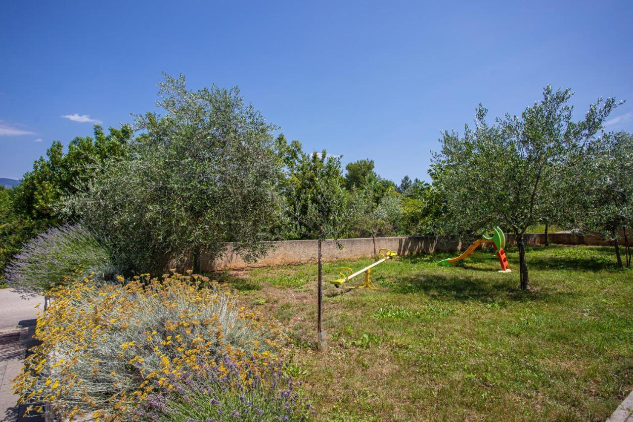 Apartments Katarina Šilo Εξωτερικό φωτογραφία