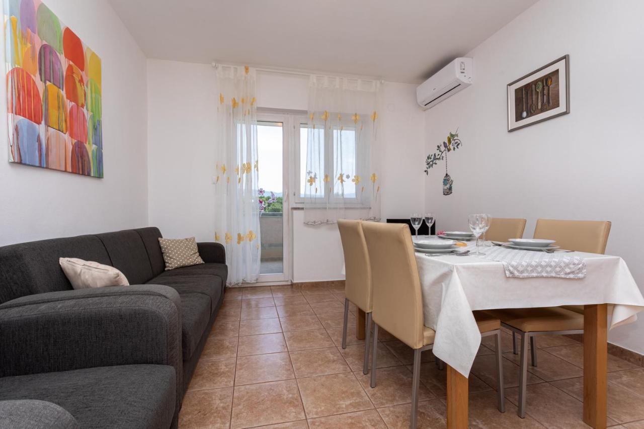 Apartments Katarina Šilo Εξωτερικό φωτογραφία
