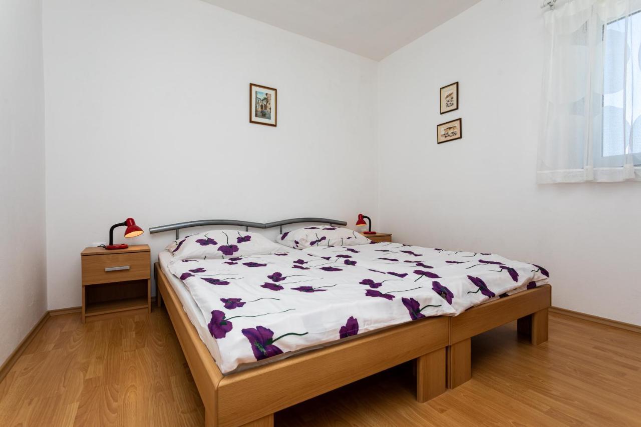 Apartments Katarina Šilo Εξωτερικό φωτογραφία