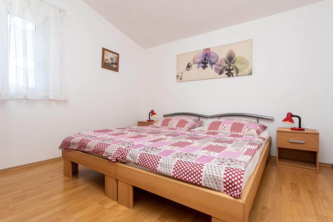 Apartments Katarina Šilo Εξωτερικό φωτογραφία